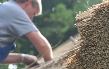 professional Llanfihangel Yng Ngwynfa thatchers